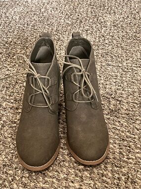 Nautica Women's Olive Wedge Lace-Up Ankle Boots with Tan Sole